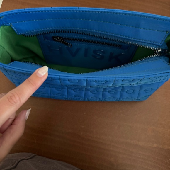 HVISK Scape Small Field Twill Blue Recycled Polyester Shoulder Bag - Picture 4 of 6